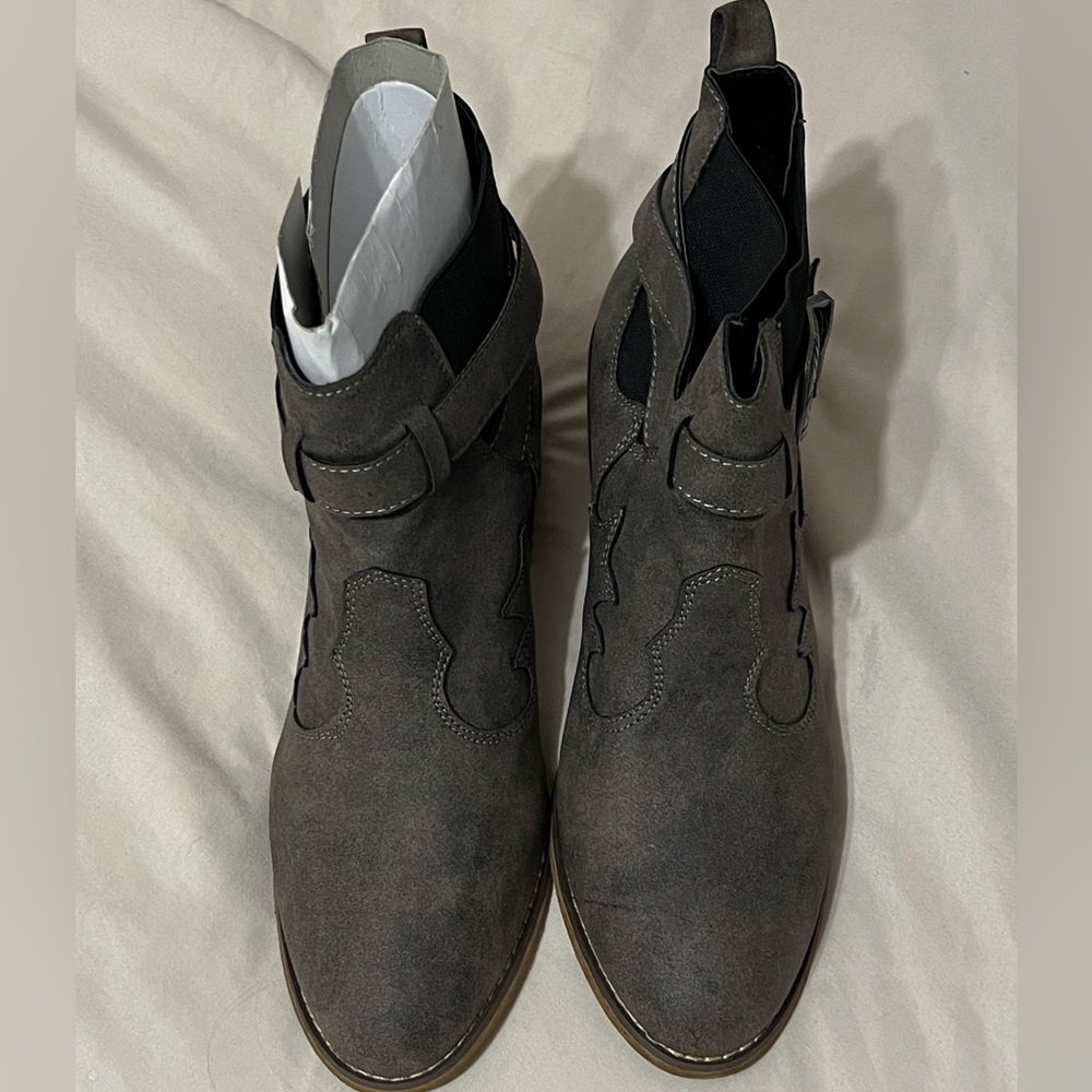 Olivia Miller ankle boots